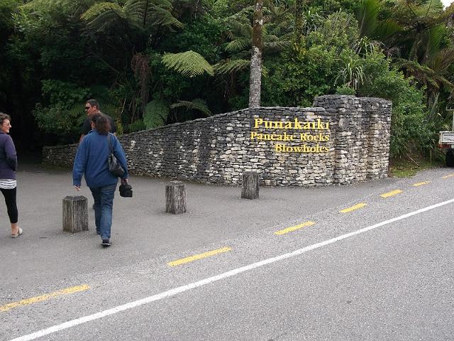 126 pancake rocks entrance